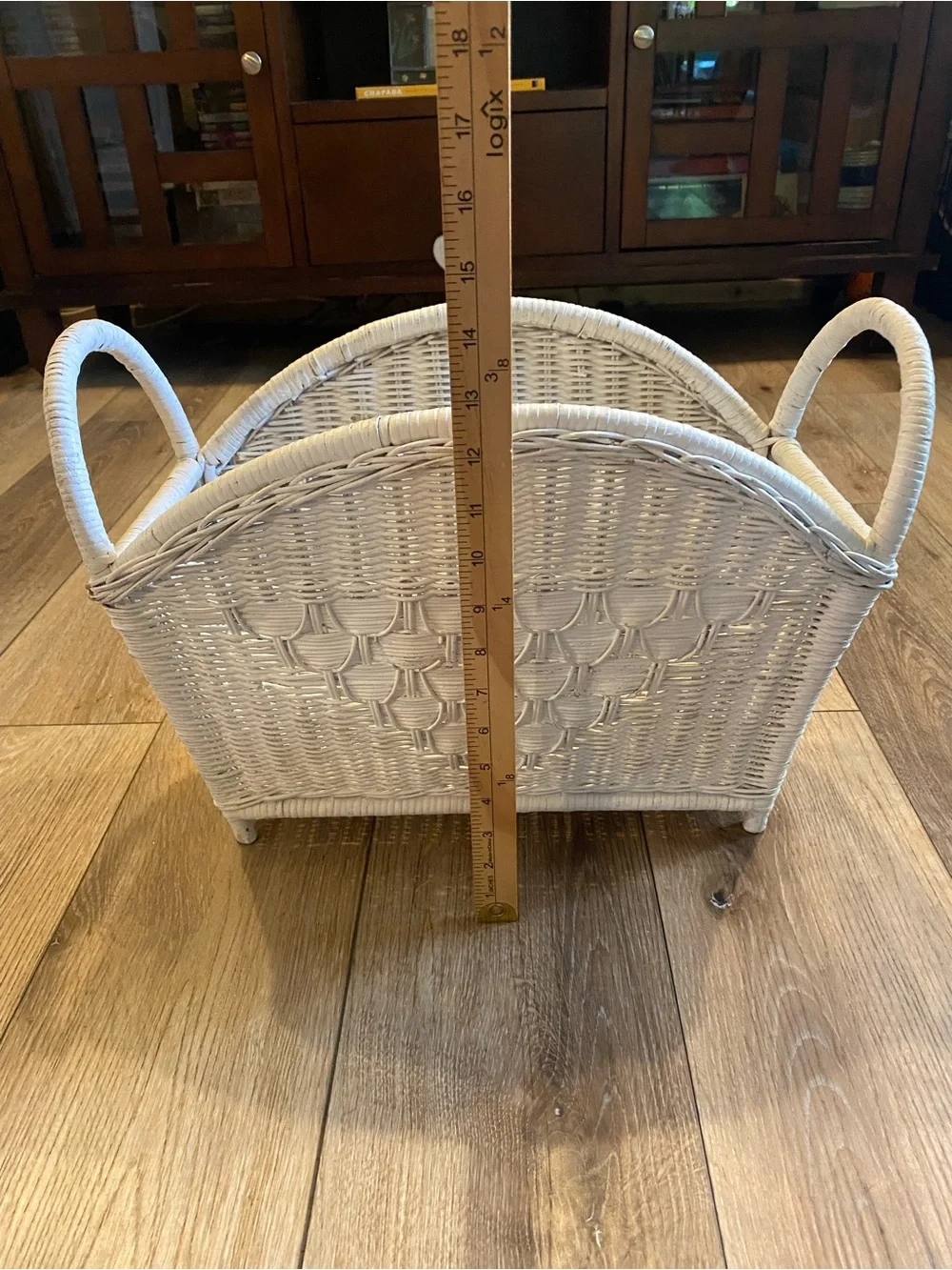 Vintage White Wicker Magazine Rack Scalloped Weave Handled Basket Cottagecore